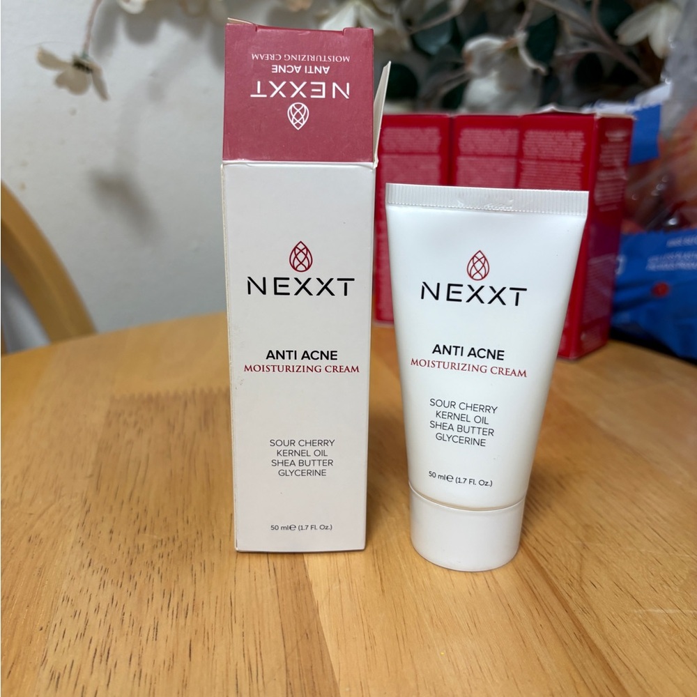NEXXT Anti-Acne Moisturizing Cream 1.7 oz, BNIB, SEALED, Improves Texture, NEW